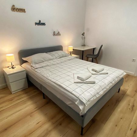 Emma'S Sweet Apartment - Close To Varna Centre エクステリア 写真